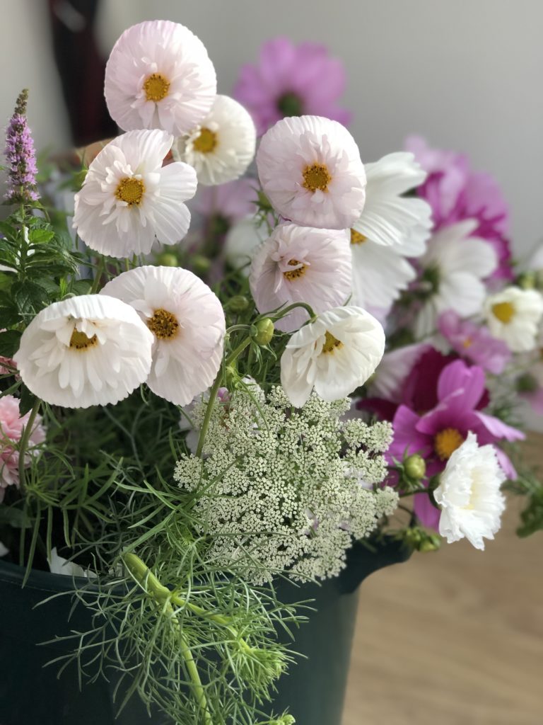 Seasonal DIY Wedding Flowers Berkshire
